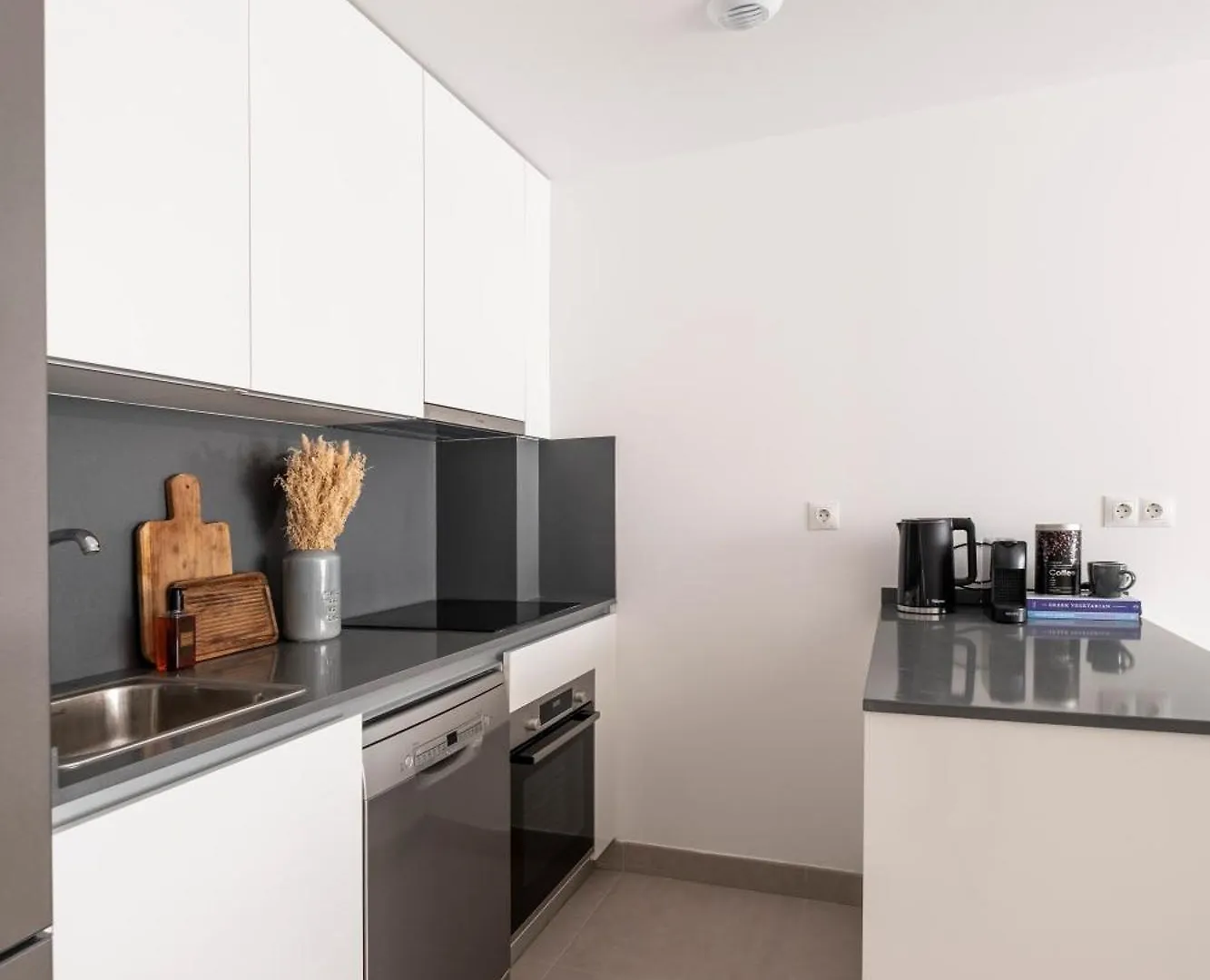Apartment Celere, 200M From The Sea And 4Km From Golf Resorts إِستيبونا 0*,